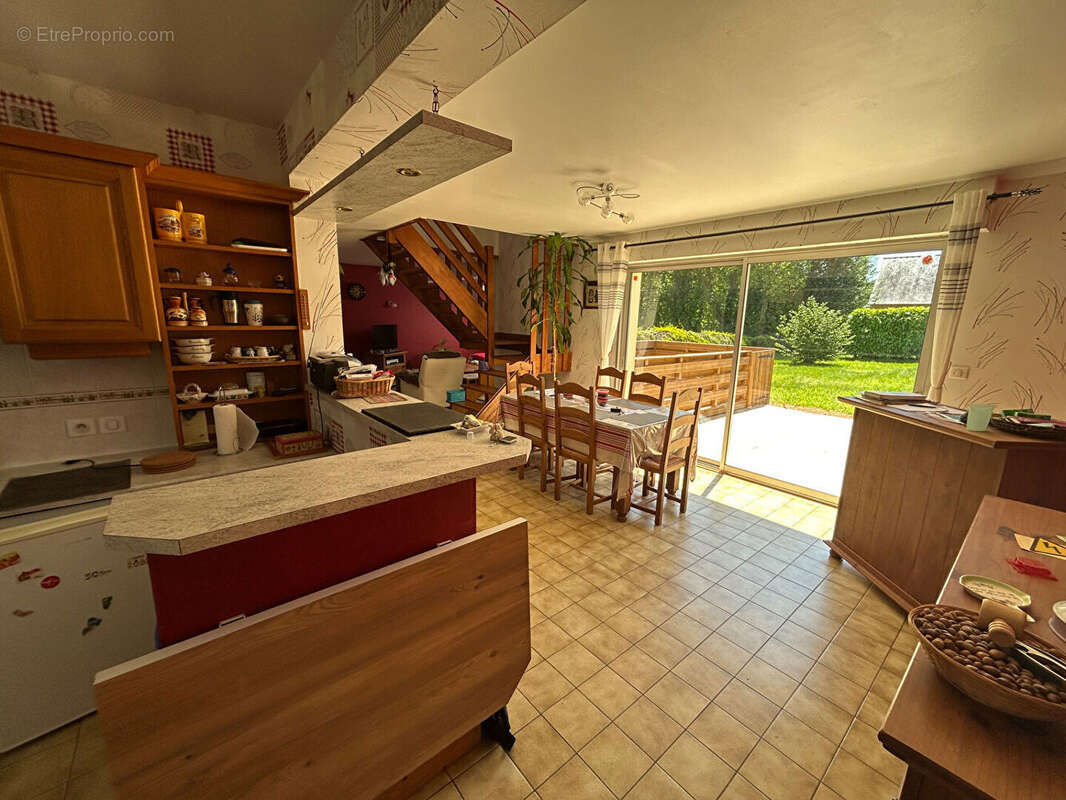 PLOUGAR : Maison  6 pièces-109 m2 - photo 3