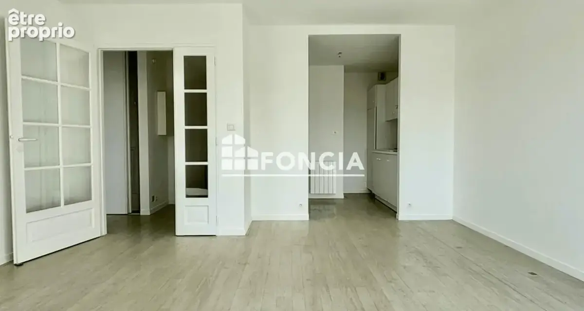 Appartement de 45 m2 avec stationnement proche place Napoléon - photo 5