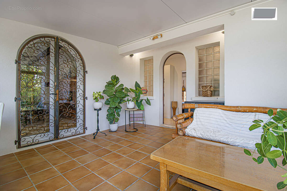 Maison à LE CASTELLET