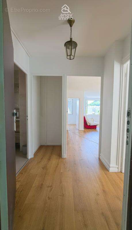 Appartement à FONTAINE