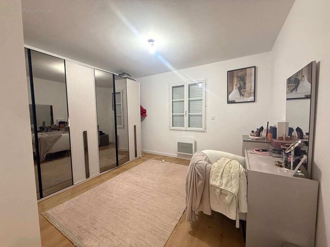 Maison à SAINT-DENIS-DE-PILE