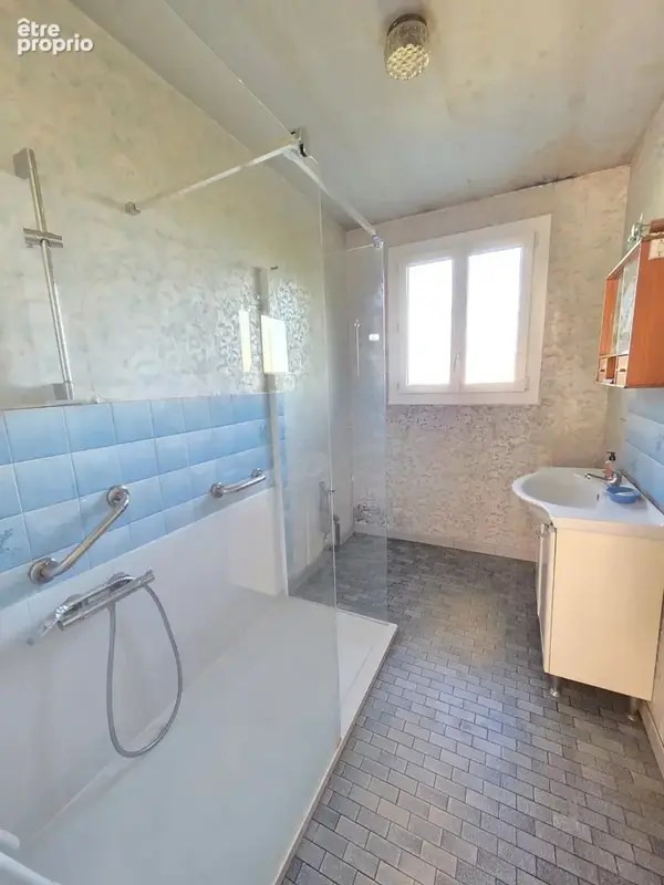 Maison vue Loire, sous-sol complet, 5 chambres - photo 8
