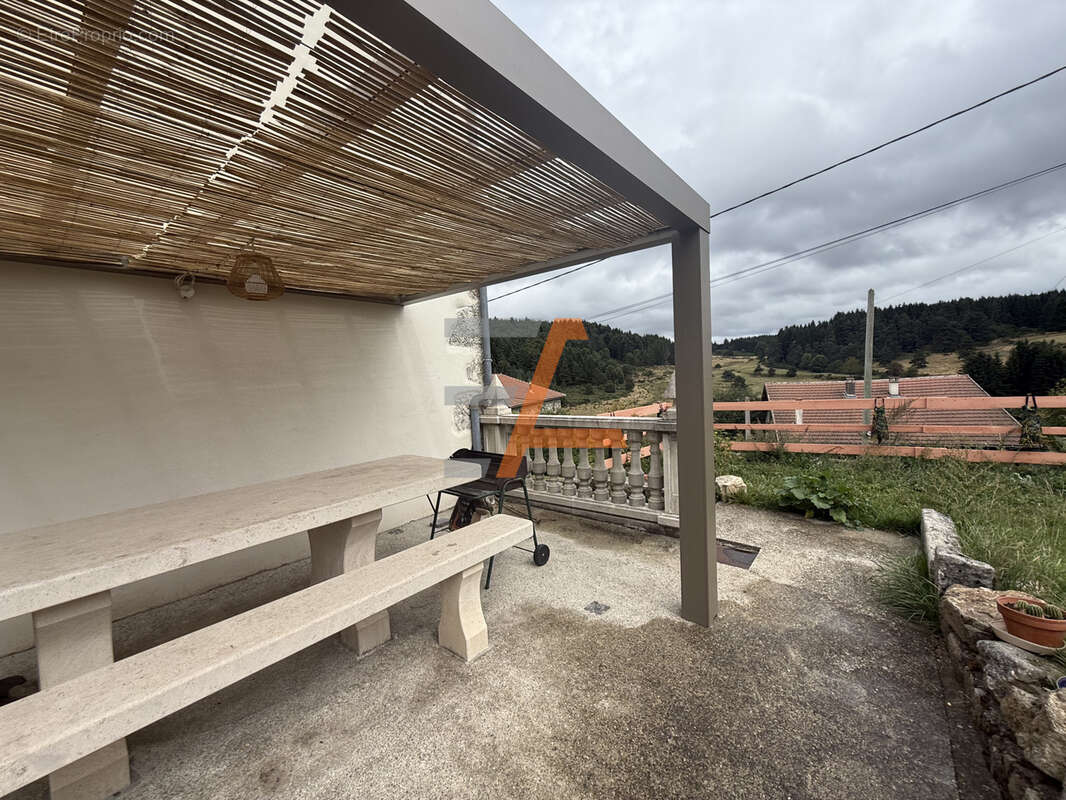 Maison à LACHAPELLE-GRAILLOUSE