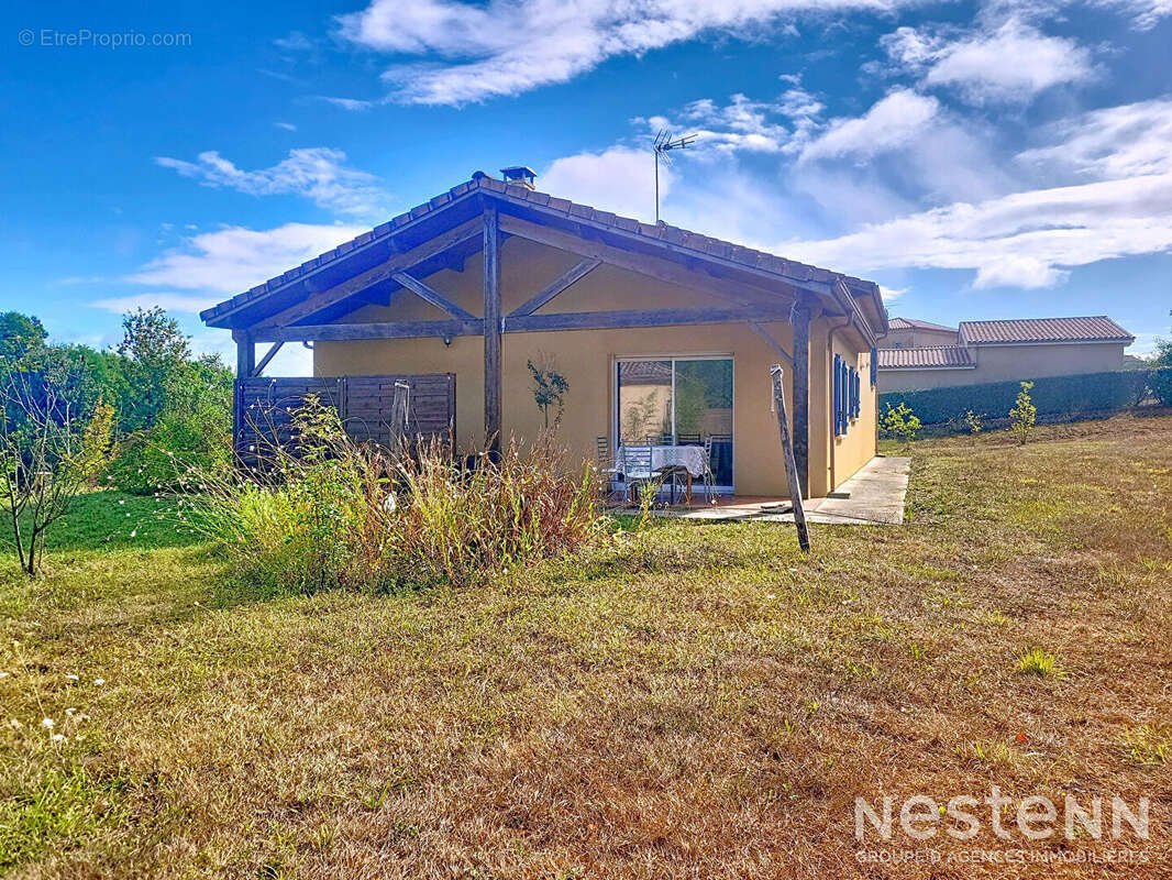 À vendre : Maison contemporaine de 153 m² avec demi-sous-sol à Gondrin, sur terrain de 3500 m² - photo 19