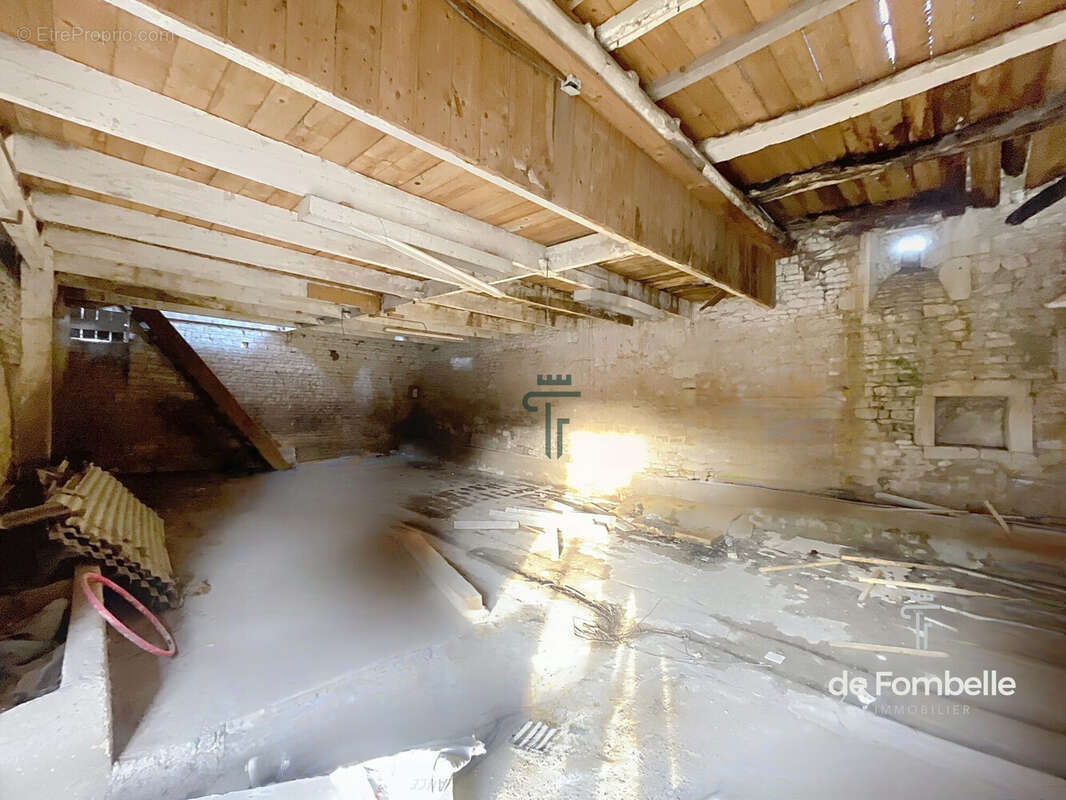 Maison à LE FRESNE-CAMILLY