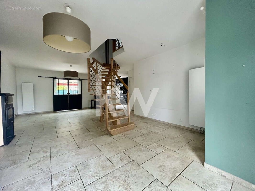 Maison 117 m² à Saint-Denis-En-Val  - photo 6