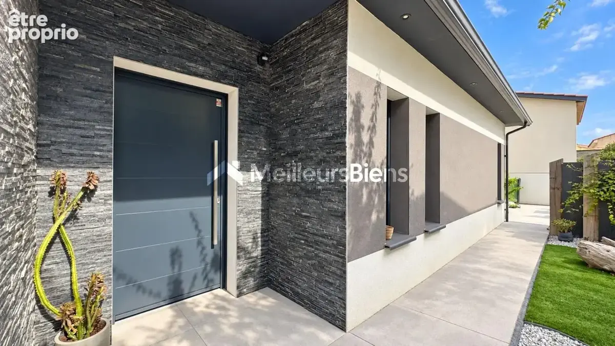 Maison récente de 147 m² avec piscine chauffée, suite parentale et garage - photo 8