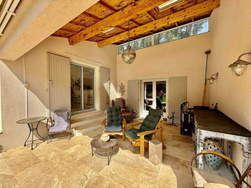 Maison à ROUSSILLON