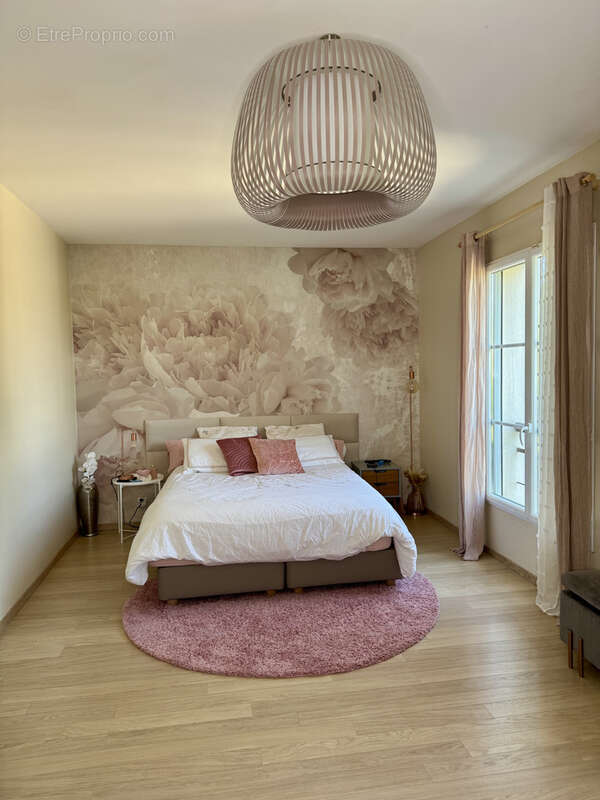 Maison à MEZY-SUR-SEINE