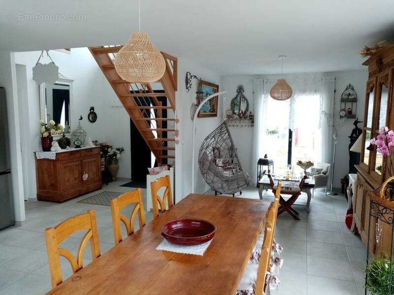 Maison à YERVILLE