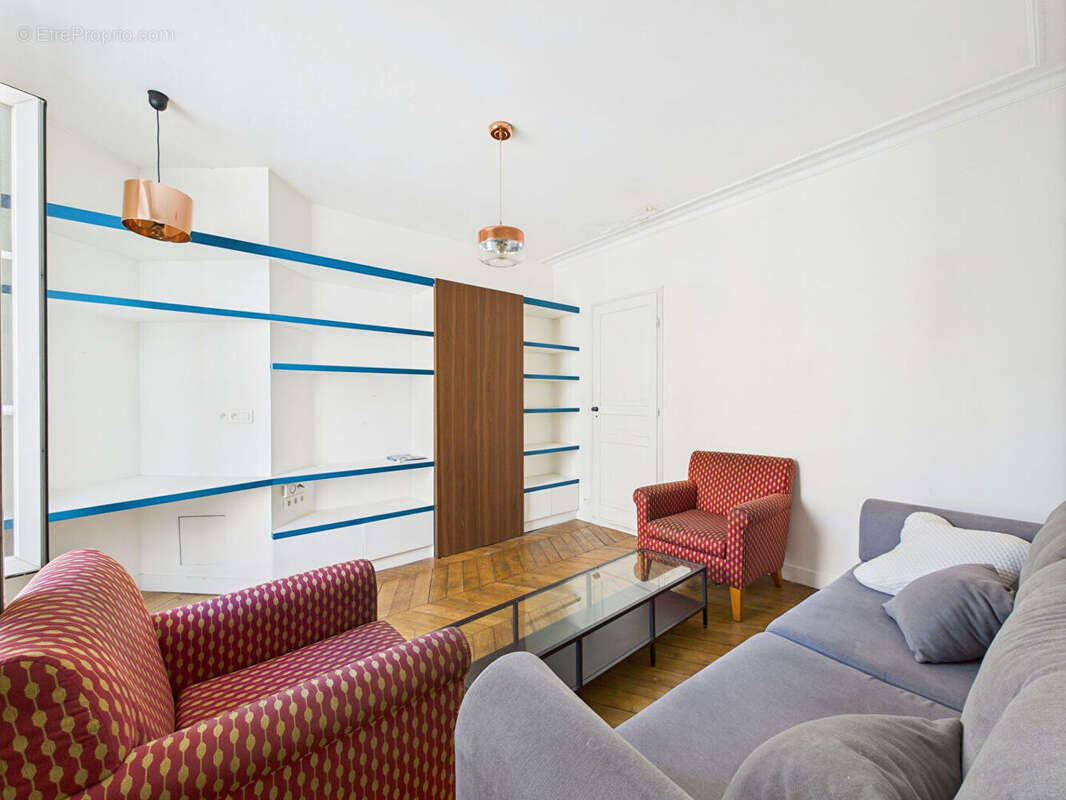 Appartement à PARIS-17E