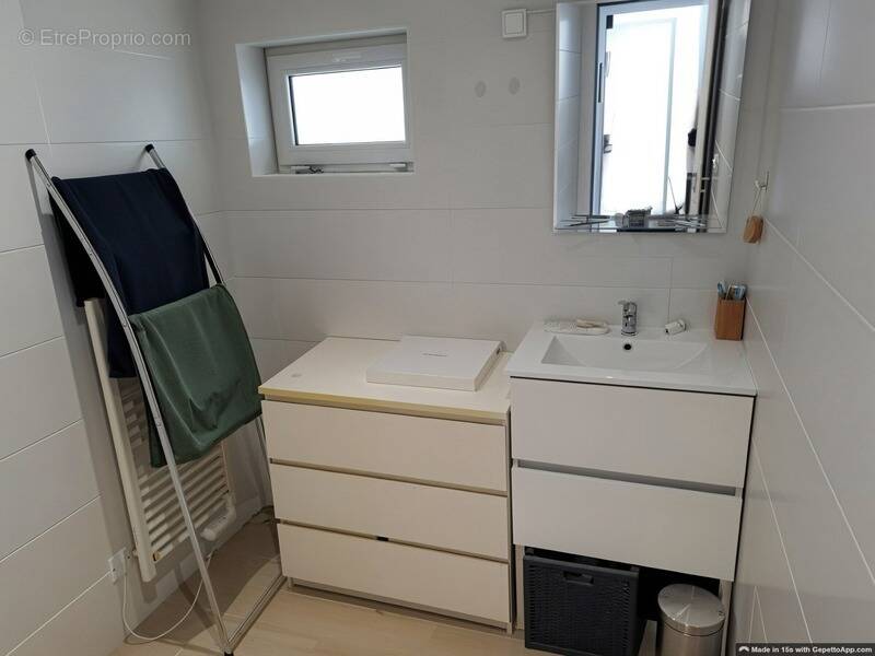 ANGLADE - Maison Individuelle Vendue Louée : Un Investissement Locatif Idéal - photo 4