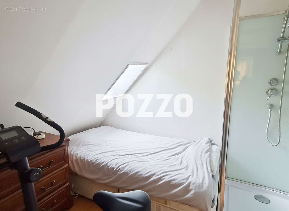 A Vendre Maison individuelle en pierre à Bernières sur  Mer (14990) - photo 12