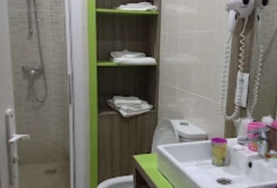 Commerce à MAUREGARD