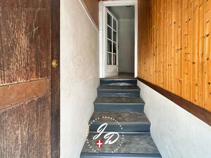 Appartement à SAINT-REMY-DE-MAURIENNE