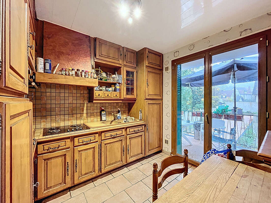 Maison à SAINT-MICHEL-SUR-ORGE