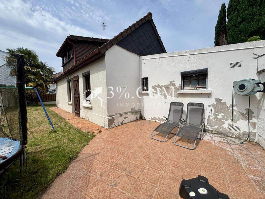 Maison à BEAUCHAMPS