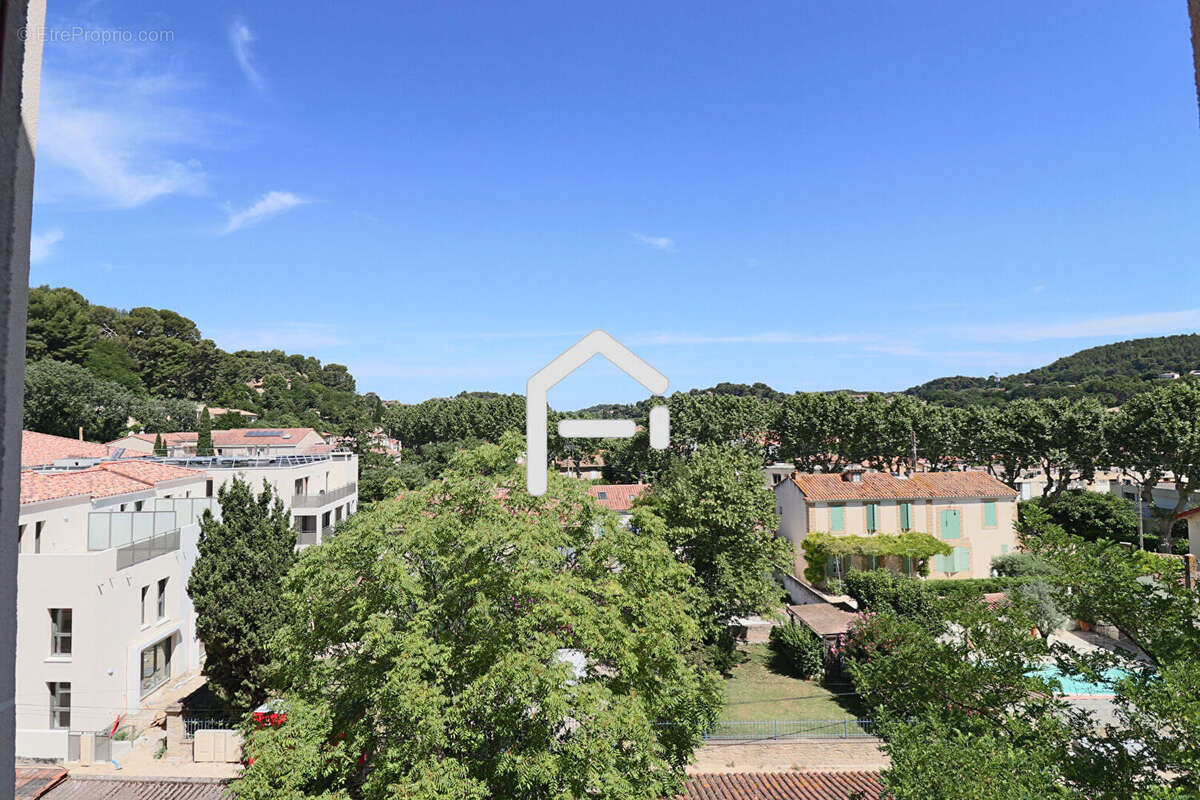 Appartement à SAINT-CHAMAS