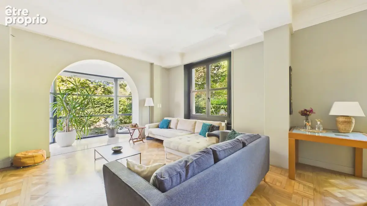 Maison de caractère de 355m² avec piscine  et studio indépendant - photo 6