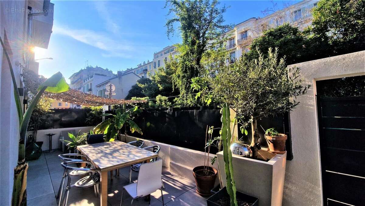 Appartement à NICE