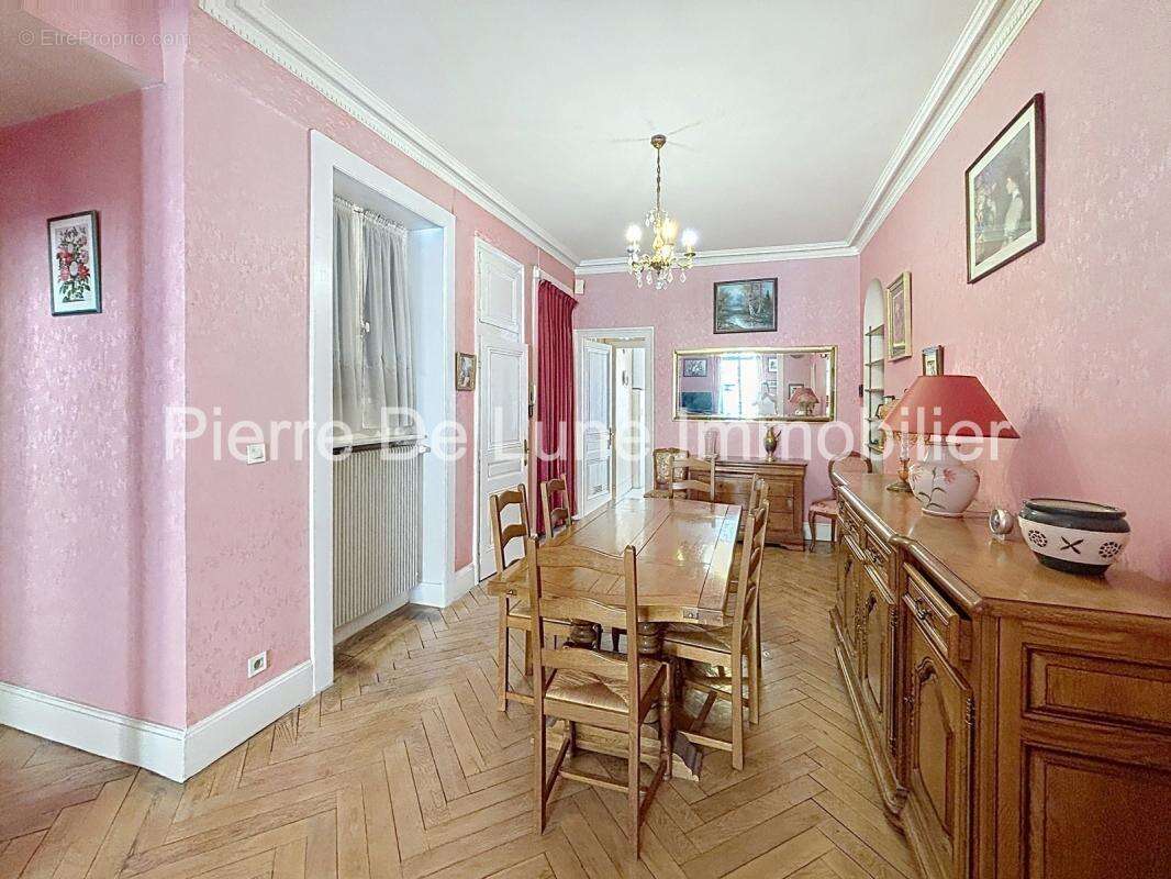 Lyon 1er – martinière  grand t2 de  69 m² – - photo 3