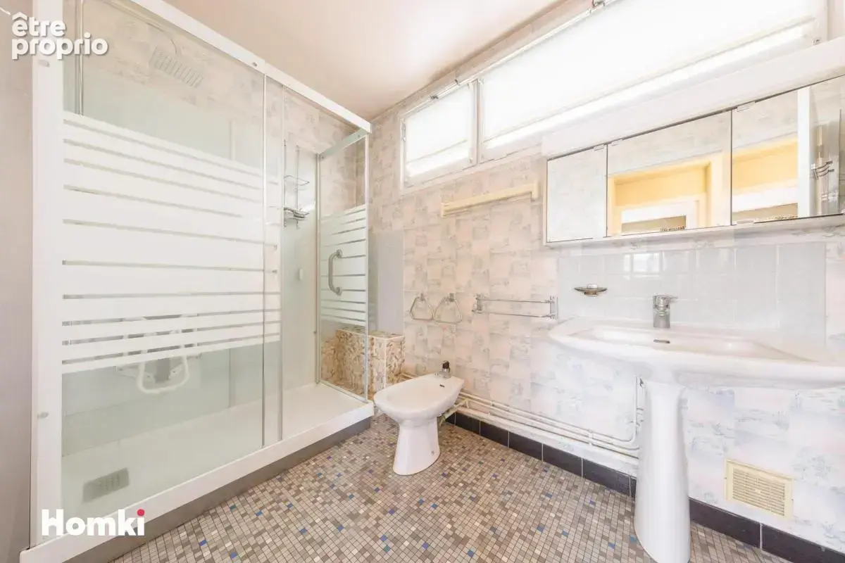 Appartement T3 de 97 m² à Clermont-Ferrand 63000, Rue de Strasbourg - photo 8