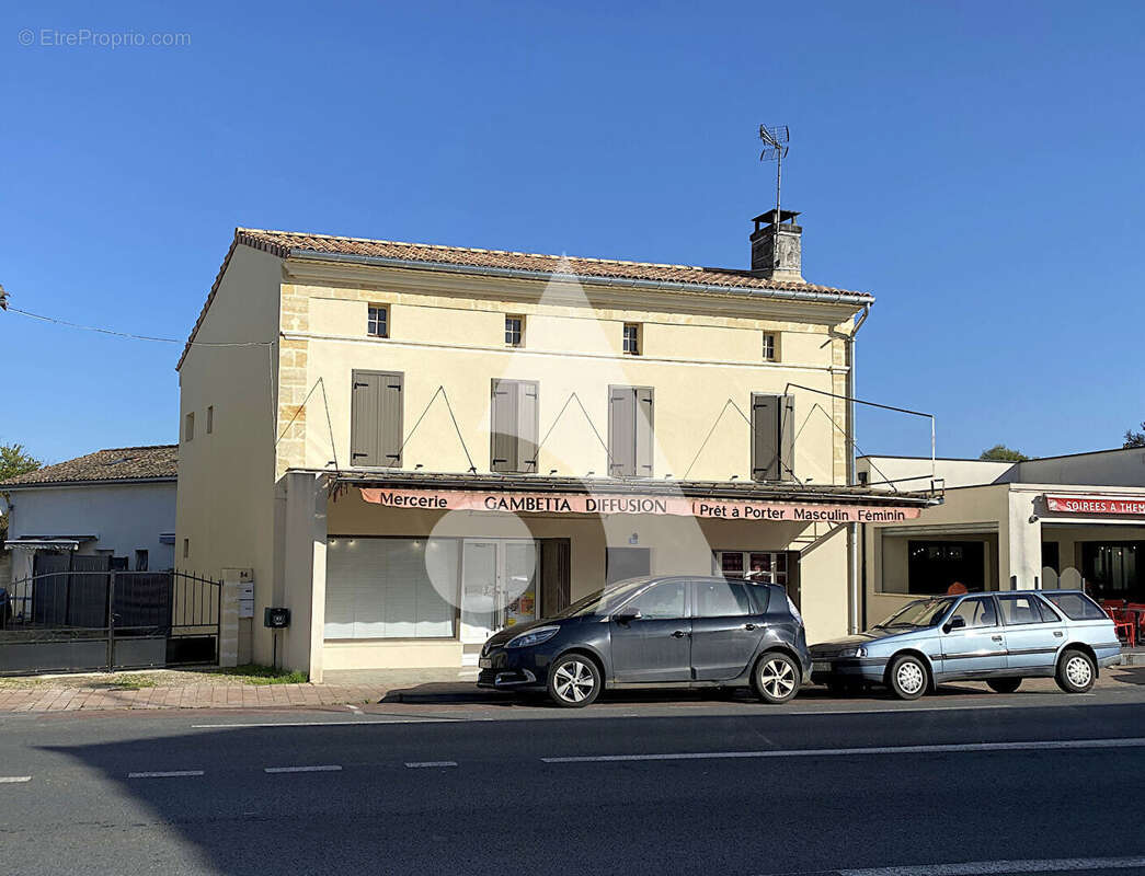 Maison à SAINT-SEURIN-SUR-L'ISLE