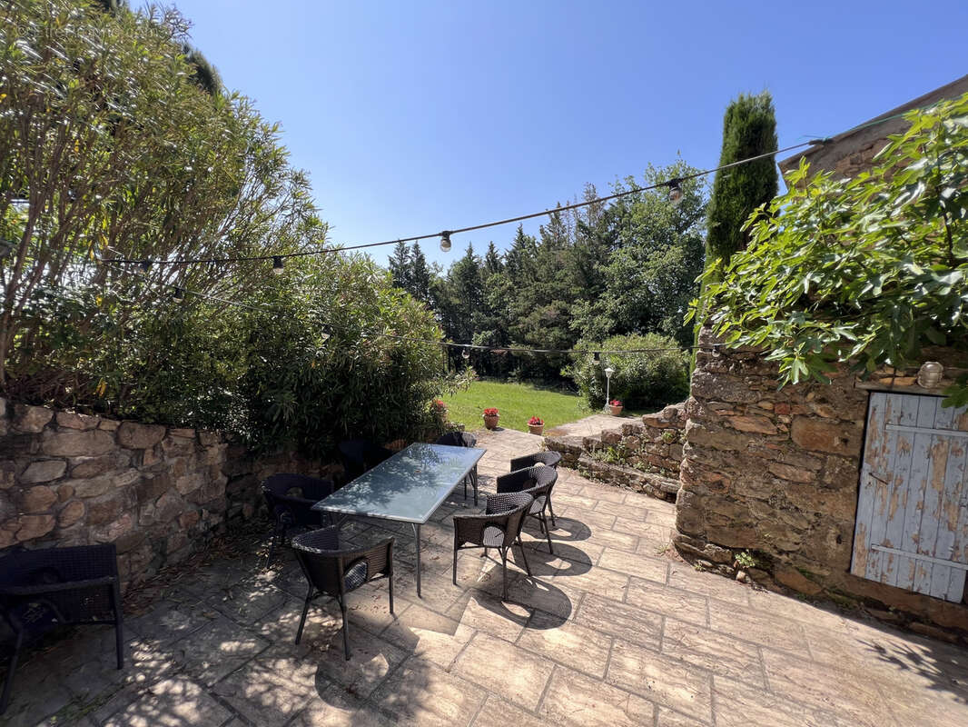 Maison à SAINT-GEORGES-LES-BAINS