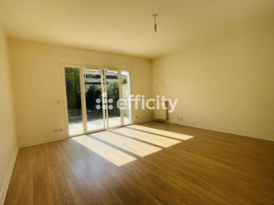 Maison 79 m² à Le Bouscat  - photo 2