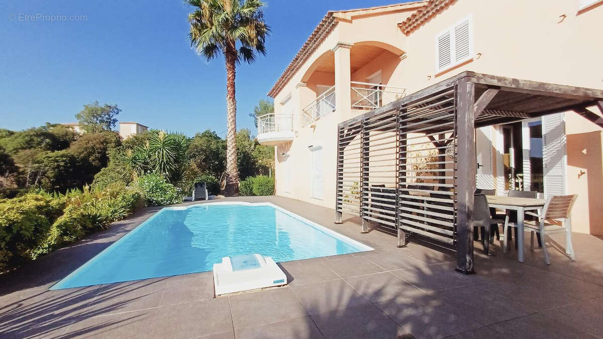 Maison à GROSSETO-PRUGNA