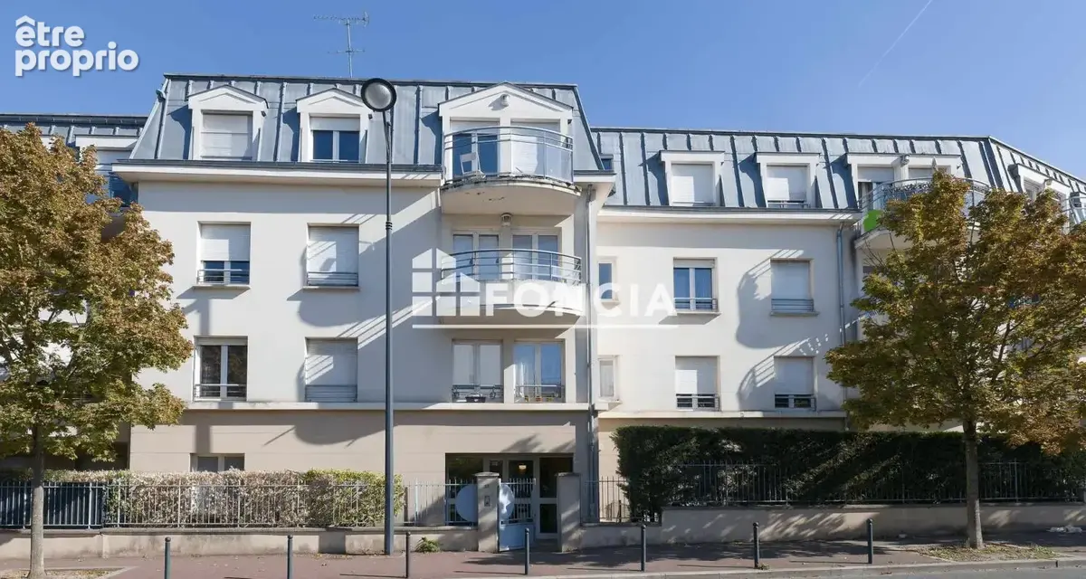 CORBEIL - 3 Pièces avec balcon et parking en sous-sol - photo 12
