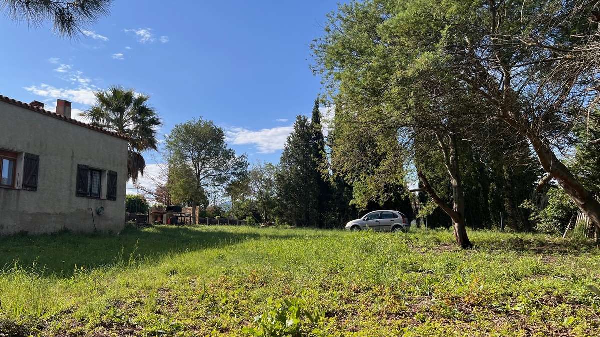 Ensemble Parcellaire de 4.472 m2 (constructible et divisible)  - photo 5
