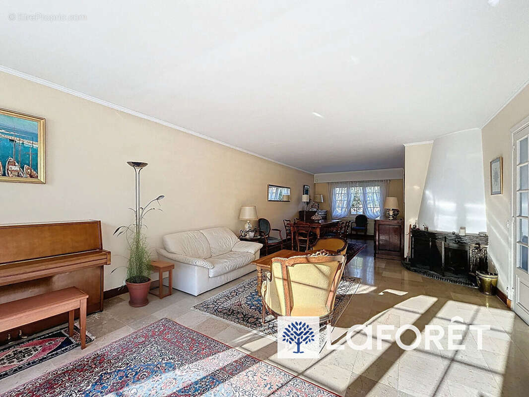 Maison à MARLY-LE-ROI