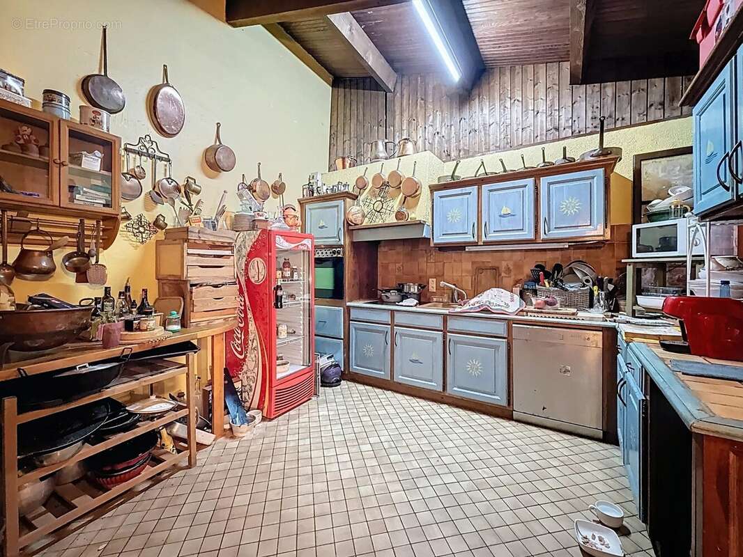 Appartement à SAINT-LAURENT-DU-VAR