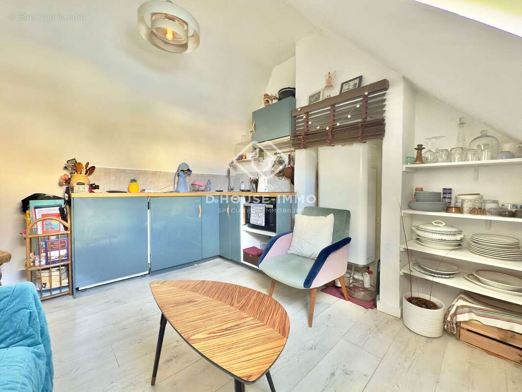 Appartement à PARIS-10E