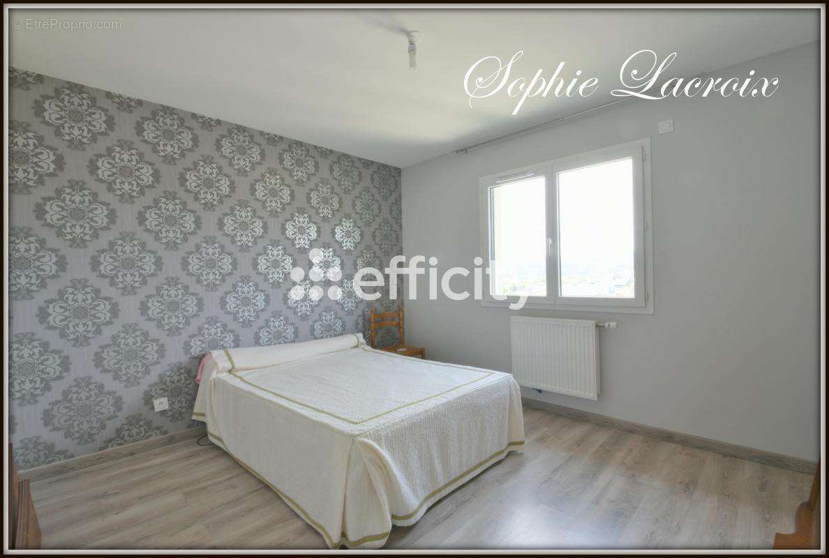 Maison à SALAISE-SUR-SANNE