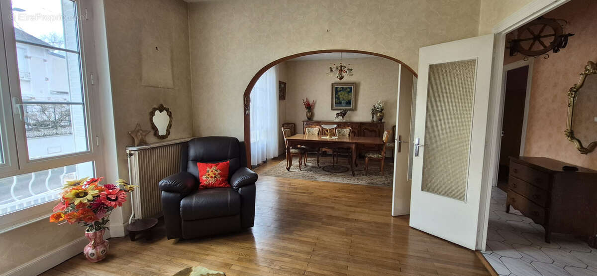 Maison à MONTLUCON