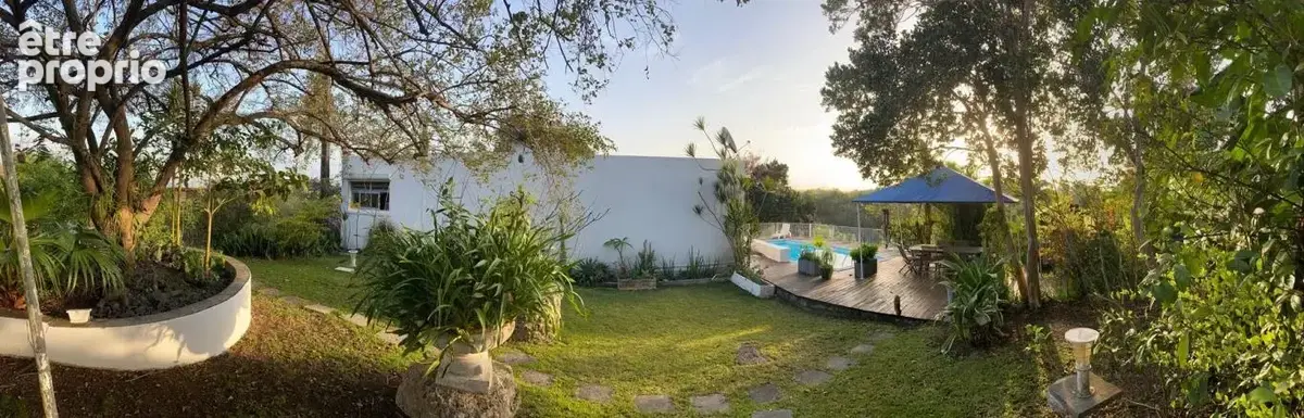 MORNE FLEURY : villa moderniste historique, piscine, parc de 2 397 m2 et 2 studios - photo 8