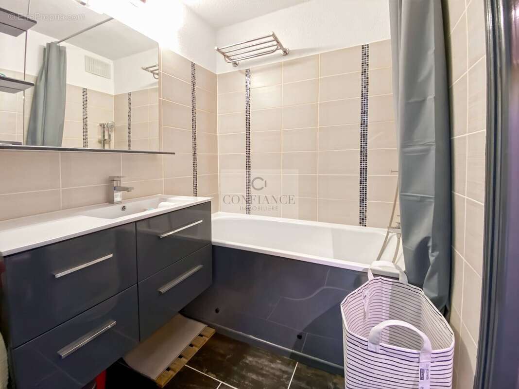 Appartement à SAINT-ETIENNE-DE-TINEE