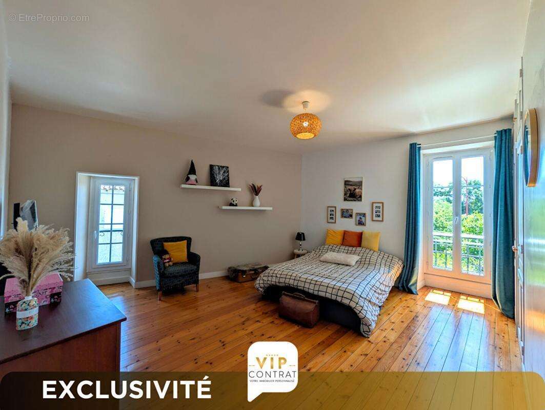 Maison Lonzac 7 pièce(s) 258 m2 - photo 16