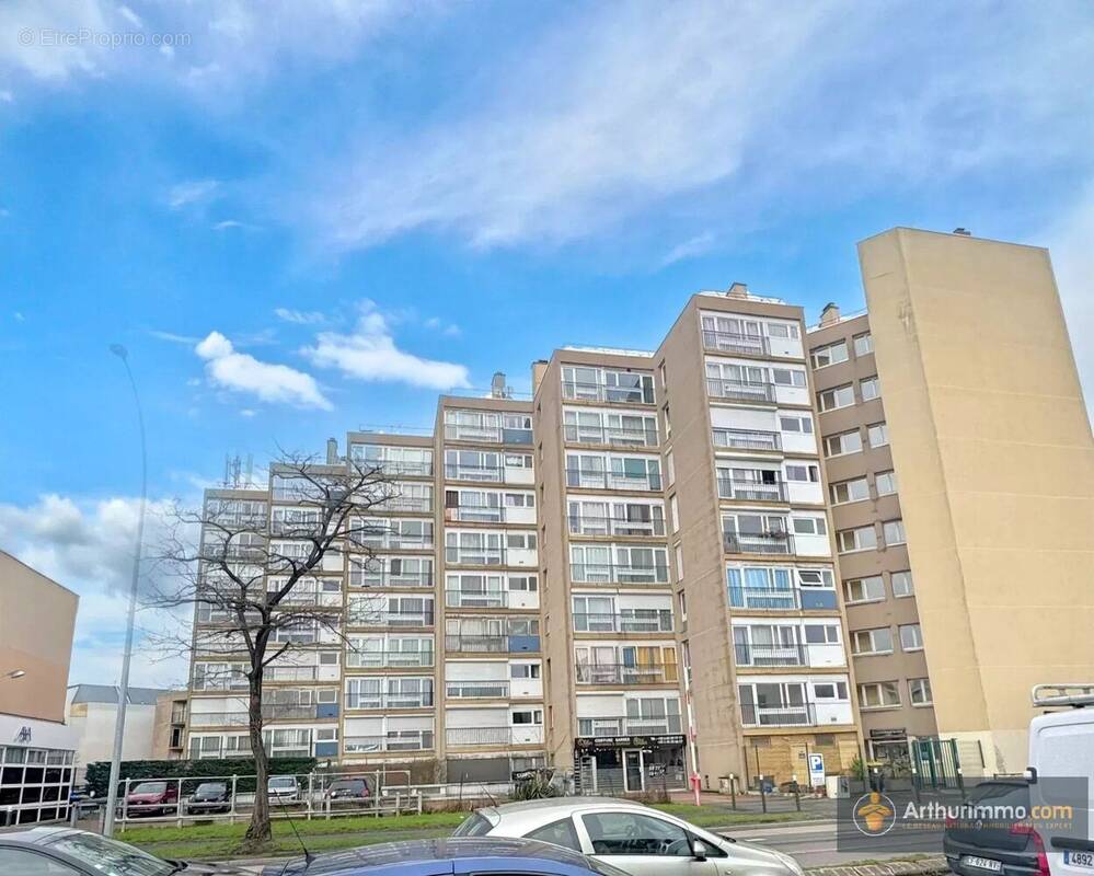 Appartement à LIVRY-GARGAN