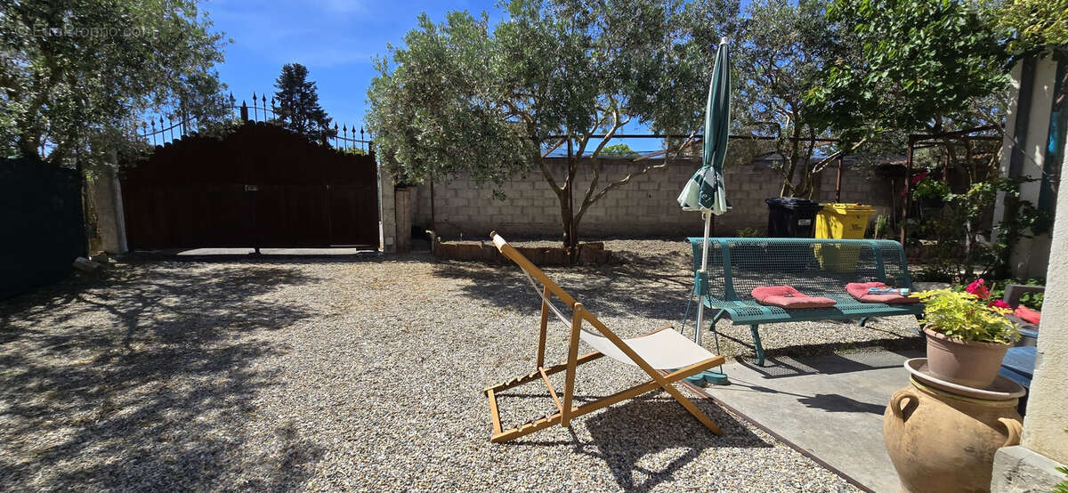 Maison à MORIERES-LES-AVIGNON