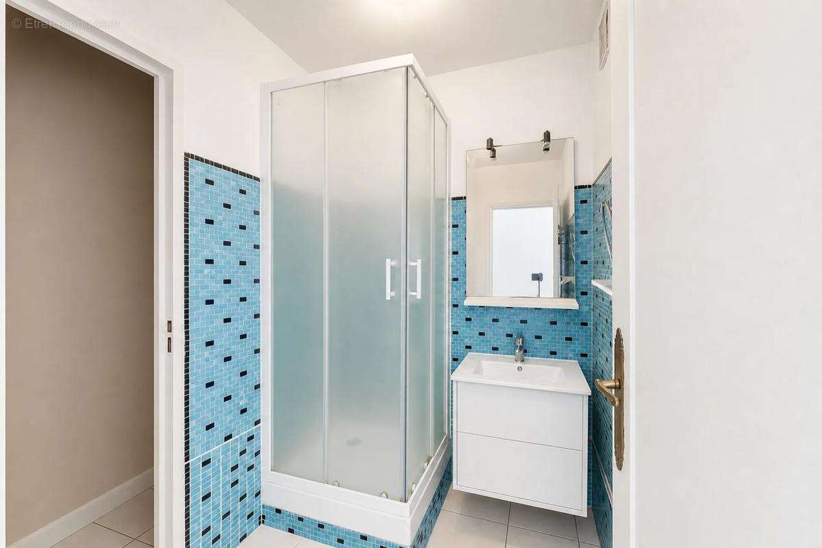 Appartement type F3 avec double séjour - photo 10