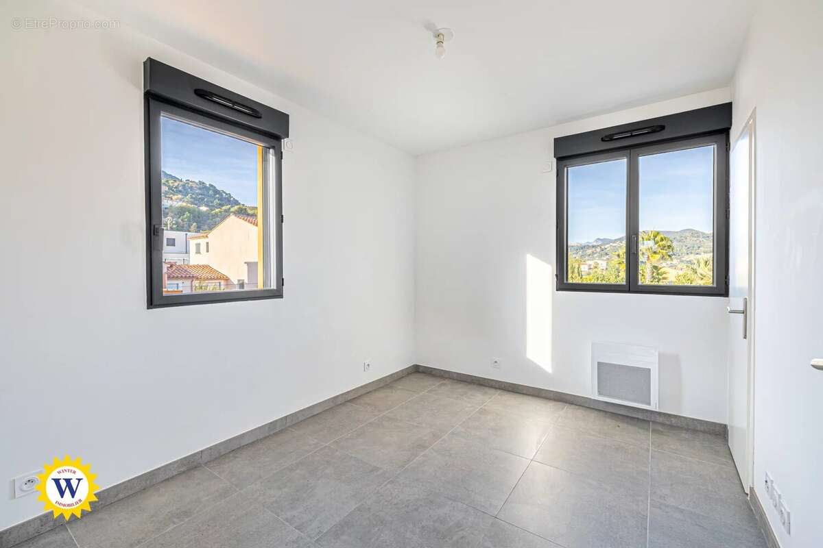 Appartement à CARROS