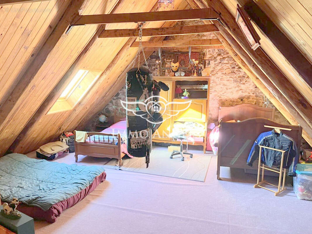 Maison à ANZAT-LE-LUGUET