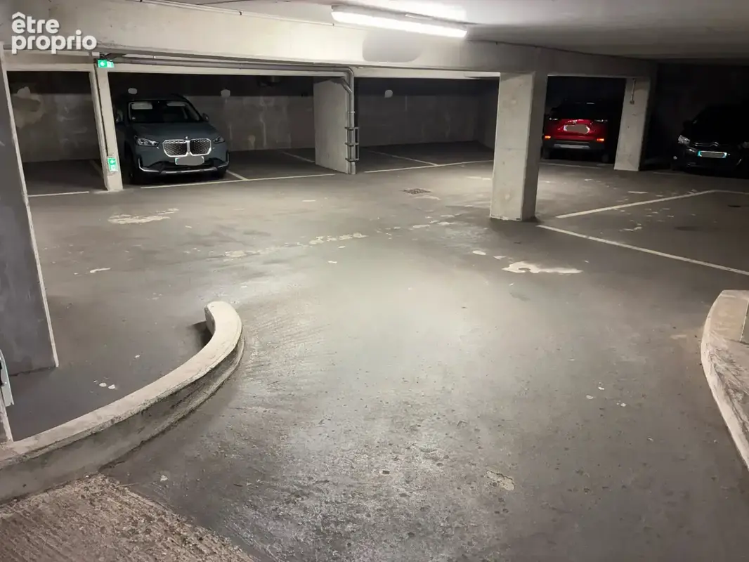 Parking à vendre à Paris-15e (75015) - photo 2