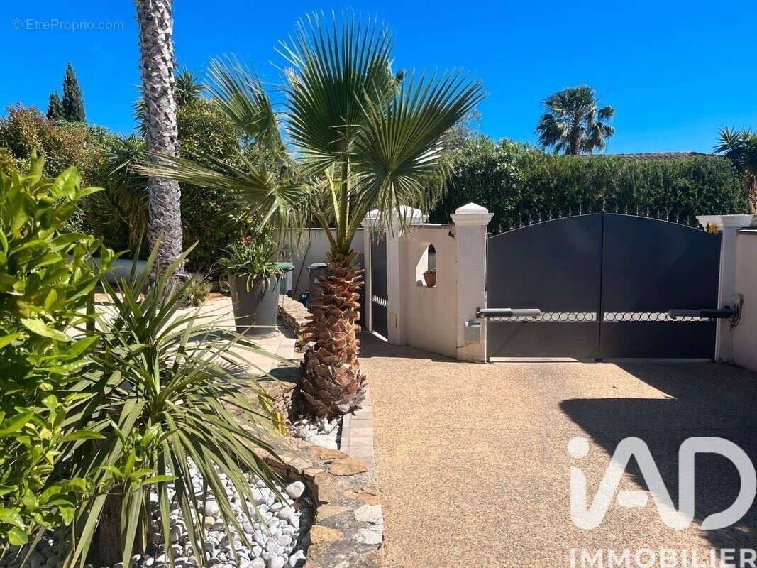 Photo 5 - Maison à SAINT-CYR-SUR-MER