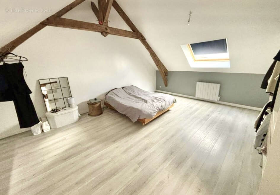 Appartement à SAINT-CLEMENT-DE-LA-PLACE