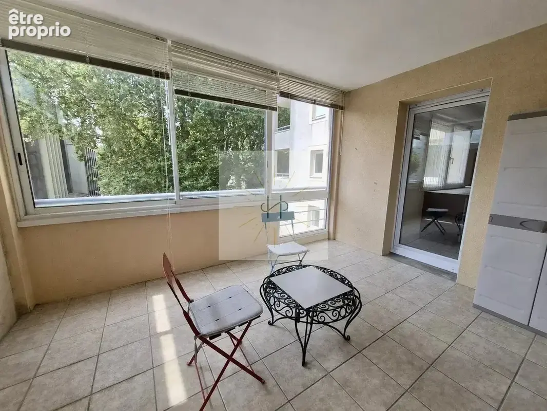 Appartement 90 m² à Montelimar  - photo 3
