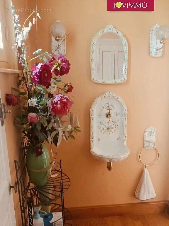 Maison à NERIS-LES-BAINS